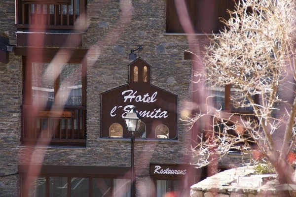Hotel L'Ermita B&B (Canillo)